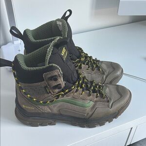 Vans Men's Brown and Black Hiking Boots